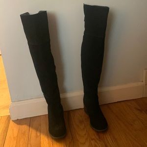 Over the knee suede black boots